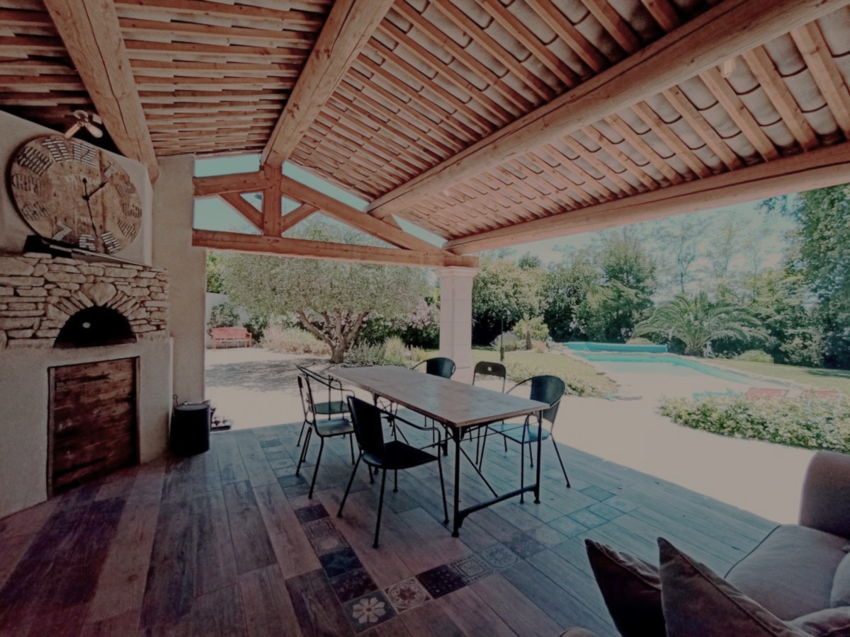 Jardin et terrain de la villa